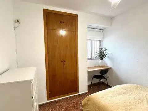 Habitación en Avenida de Gaspar Aguilar