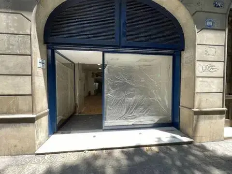 Local comercial en Carrer d'Aribau