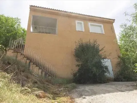 Chalet en Urbanización La Suiza Española