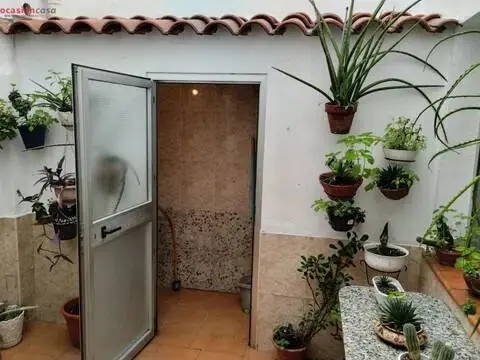 Piso en Santa Rosa-Valdeolleros