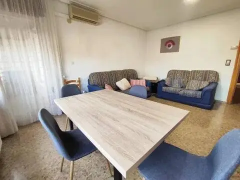 Piso en Hospital-Parque Sur