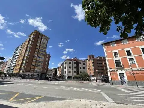 Piso en San Pedro de la Fuente-Barrantes in San Pedro de la Fuente-Barrantes (Burgos Capital) · Burgos Capital