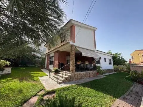 Chalet en Carrer de les Maravillas