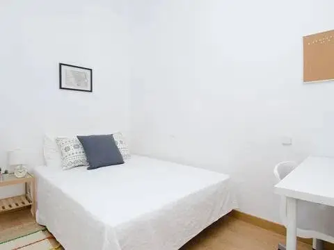 Habitación en calle de Maudes