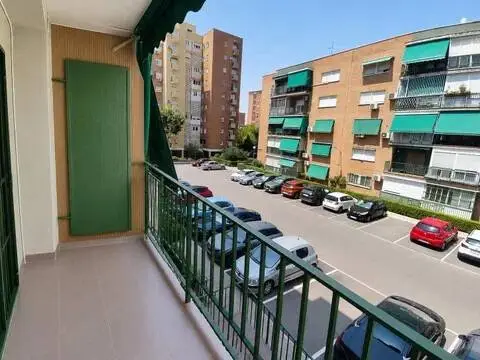 Piso en Vinateros