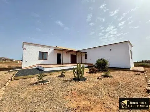 Chalet en calle Lugar, 27