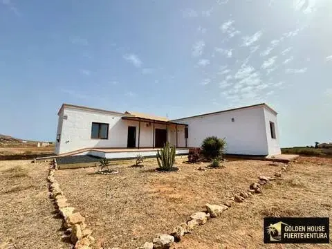 Chalet en calle Lugar, 27