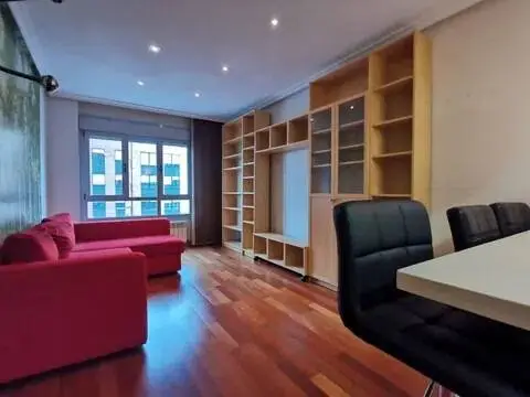 Piso en Pumarín-Teatinos
