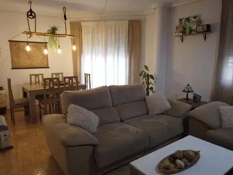 Chalet en calle de la Ulea