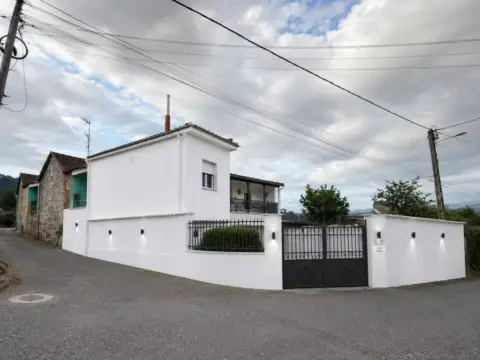 Chalet en Ponteareas