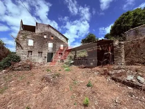 Chalet en A Chantada (Requeira)