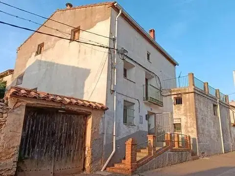 Casa rústica en Mezquita de Jarque