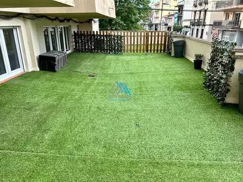 Piso en calle Plaza Mn. Baldiri Reixac S-N