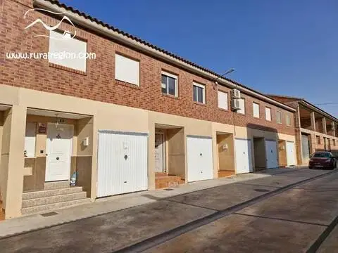 Casa adosada en calle Mosen Jose Ibanez Cobos, 45