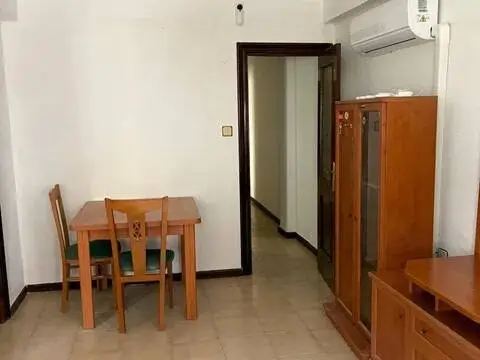 Piso en calle de Vecina Concha Ruiz