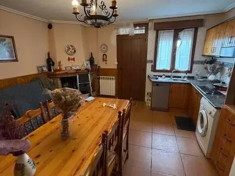 Chalet en calle de la Guardia CIVIL