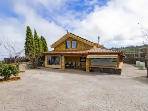 Casa rústica en Avenida de los Príncipes de España