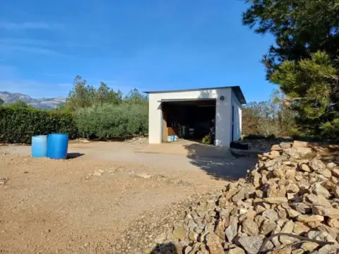 Terreno en calle El Pla D'Illes, 34