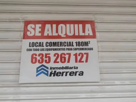 Local comercial en calle de las Monjas