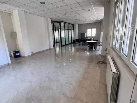 Local comercial en Avenida de Luis Morán