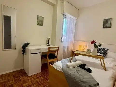 Habitación en calle de Menéndez Pelayo