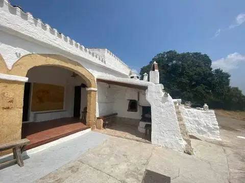 Casa rústica en calle Diseminado Poligono 20, 18