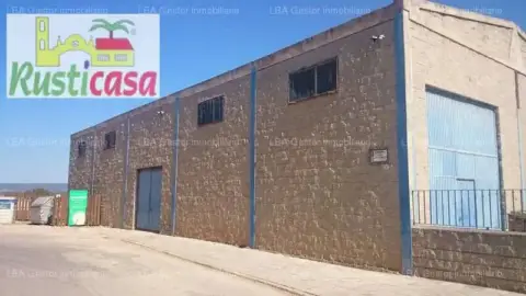 Nave industrial en calle Tomillo