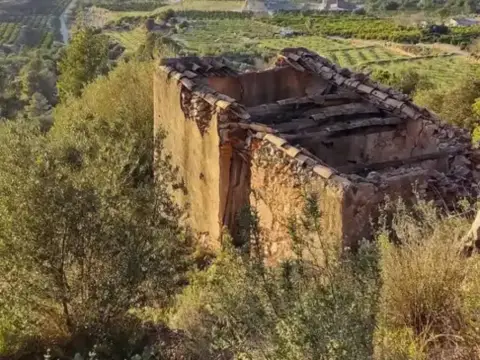 Terreno en calle de La Masada