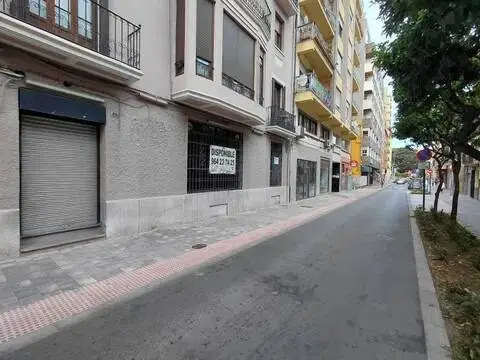 Local comercial en Carrer de Sant Lluís