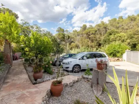 Chalet en La Floresta-Les Planes