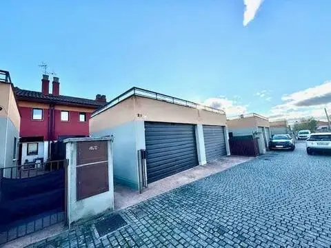 Casa adosada en Enériz - Eneritz