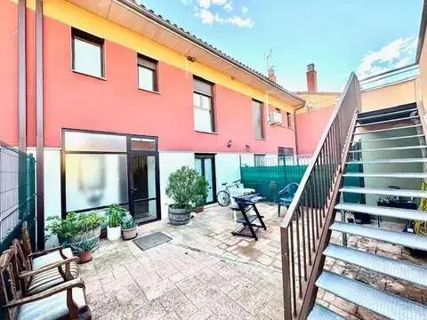 Casa adosada en Enériz - Eneritz