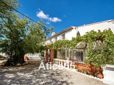 Casa rústica en Vélez-Rubio