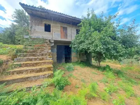 Chalet en San Cibrao Das Viñas (Capital)