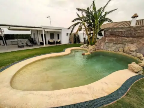 Chalet en calle Lugar Pago Melilla, 228