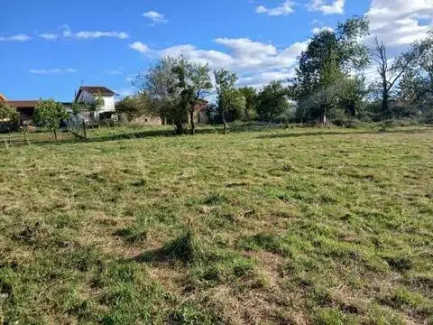 Terreno en calle El Monticu de Olivares