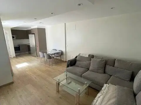 Piso en calle de Jesús y María