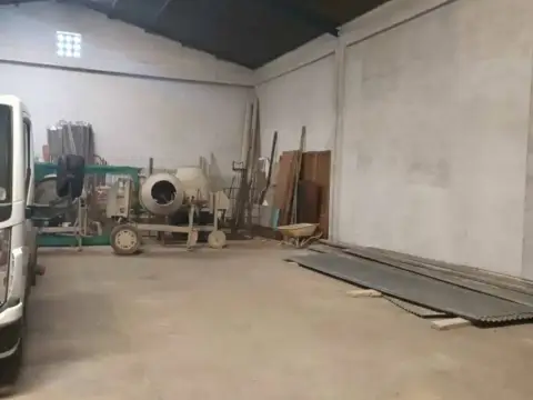 Nave industrial en Villanueva de la Serena