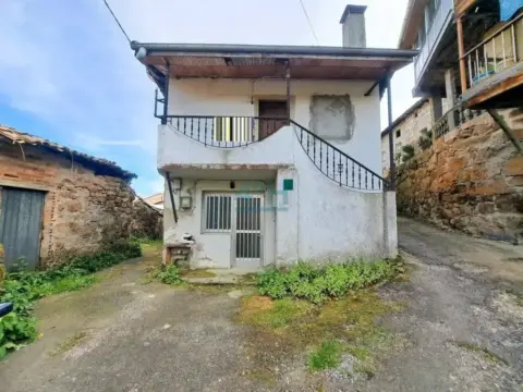 Chalet en O Pereiro de Aguiar