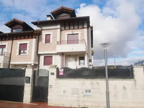 Casa adosada en Briviesca