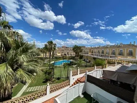 Casa adosada en Paseo de las Cumbres