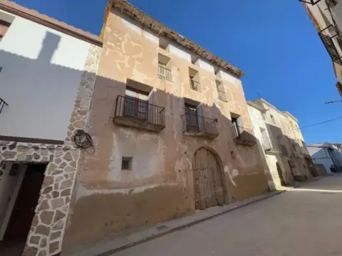 Chalet en Castelserás