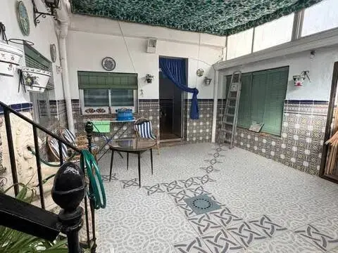 Casa adosada en Nuevo Hospital-Larache