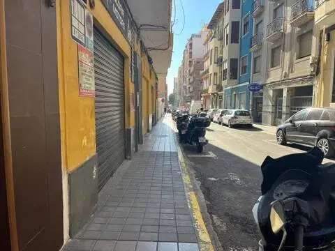 Local comercial en Casco Antiguo-Santa Cruz