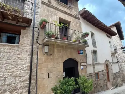 Edificio en Valderrobres