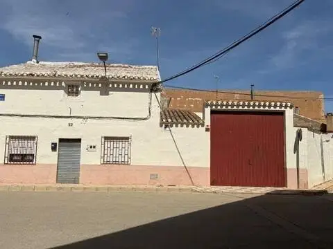 Casa adosada en Pedanías y Barrios Rurales