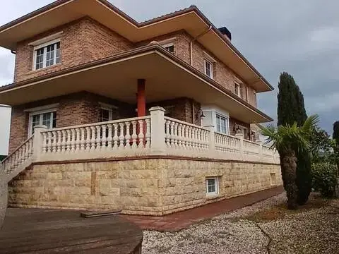 Chalet en Estella-Lizarra