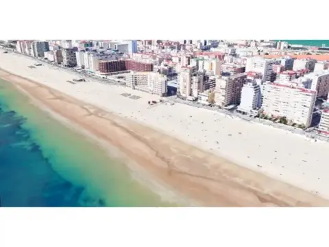 Piso en Avenida de Cayetano del Toro