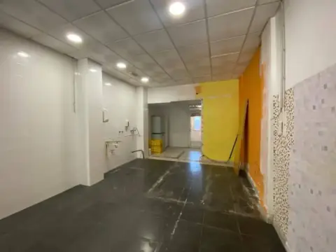 Local comercial en Carrer de les Foies