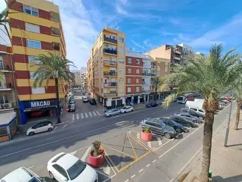 Piso en Nou Centre